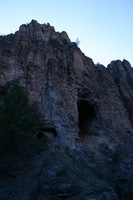 Canon EOS DIGITAL REBEL, 2009:04:29 20:03:11 -- 1/80 sec, f/5.6.  No Flash.3072x2048 Off.