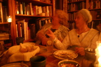 Canon EOS DIGITAL REBEL, 2009:11:07 21:57:36 -- 0.8 sec, f/3.5.  No Flash.3072x2048 Off.