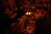 Canon EOS DIGITAL REBEL, 2009:11:07 22:12:23 -- 1/5 sec, f/3.5.  No Flash.3072x2048 Off.