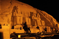 Canon EOS 5D Mark II, 2009:12:23 22:32:38 -- 1/8 sec, f/4.0.  No Flash, Compulsory.5616x3744 Off.