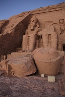 Canon EOS 5D Mark II, 2009:12:23 23:24:29 -- 1/20 sec, f/4.0.  No Flash, Compulsory.5616x3744 Off.