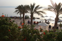 Canon EOS 5D Mark II, 2010:04:09 18:07:12 -- 1/200 sec, f/10.0.  No Flash, Compulsory.5616x3744 Off.