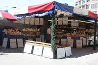 Canon EOS 5D Mark II, 2010:06:08 11:54:03 -- 1/125 sec, f/6.3.  No Flash, Compulsory.5616x3744 Off.