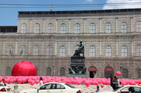 Canon EOS 5D Mark II, 2010:06:08 12:33:45 -- 1/250 sec, f/9.0.  No Flash, Compulsory.5616x3744 Off.