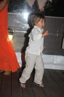 Canon EOS 5D Mark II, 2010:09:11 22:36:45 -- 1/60 sec, f/4.0.  Flash, Compulsory.5616x3744 External Flash.