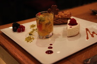 Canon EOS 5D Mark II, 2011:03:29 15:34:19 -- 1/100 sec, f/4.5.  No Flash, Compulsory.5616x3744 Off.