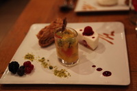 Canon EOS 5D Mark II, 2011:03:29 15:34:36 -- 1/100 sec, f/4.0.  No Flash, Compulsory.5616x3744 Off.