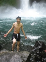 Canon PowerShot A590 IS, 2011:12:25 12:27:55 -- 1/80 sec, f/3.2.  No Flash, Auto.3264x2448 Red-Eye Reduction (Auto).