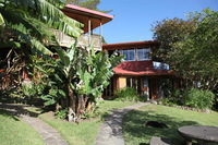 Canon EOS 5D Mark II, 2011:12:27 16:01:51 -- 1/125 sec, f/8.0.  No Flash, Compulsory.5616x3744 Off.