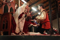 Canon EOS 5D Mark II, 2012:08:09 20:31:43 -- 1/25 sec, f/4.0.  No Flash, Compulsory.5616x3744 Off.