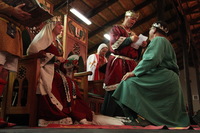 Canon EOS 5D Mark II, 2012:08:09 21:20:15 -- 1/30 sec, f/4.0.  No Flash, Compulsory.5616x3744 Off.