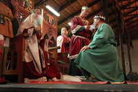 Canon EOS 5D Mark II, 2012:08:09 21:20:51 -- 1/25 sec, f/4.0.  No Flash, Compulsory.5616x3744 Off.