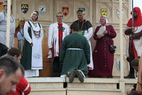 Canon EOS 5D Mark II, 2012:08:10 12:02:56 -- 1/200 sec, f/6.3.  No Flash, Compulsory.5616x3744 Off.