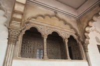 Canon EOS 5D Mark II, 2013:02:02 14:03:53 -- 1/40 sec, f/4.0.  No Flash, Compulsory.5616x3744 Off.