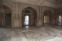 Canon EOS 5D Mark II, 2013:02:02 14:17:38 -- 1/50 sec, f/5.0.  No Flash, Compulsory.5616x3744 Off.