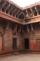 Canon EOS 5D Mark II, 2013:02:02 14:35:34 -- 1/100 sec, f/5.6.  No Flash, Compulsory.5616x3744 Off.