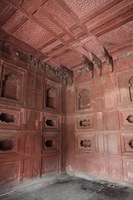 Canon EOS 5D Mark II, 2013:02:02 14:43:46 -- 1/20 sec, f/4.0.  No Flash, Compulsory.5616x3744 Off.