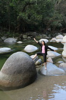 Canon EOS 5D Mark II, 2014:07:19 16:35:28 -- 1/60 sec, f/4.0.  No Flash, Compulsory.5616x3744 Off.