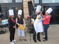 DMC-TS5, 2015:06:18 18:32:27 -- 1/200 sec, f/3.3.  No Flash, Auto.4608x3456 0.00 EV.