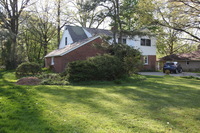 Canon EOS 5D Mark II, 2016:05:08 16:23:03 -- 1/125 sec, f/4.5.  No Flash, Compulsory.5616x3744 Off.