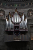 Canon EOS 5D Mark II, 2016:07:12 11:23:58 -- 1/30 sec, f/4.0.  No Flash, Compulsory.5616x3744 