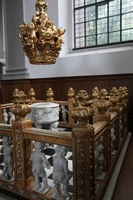 Canon EOS 5D Mark II, 2016:07:12 13:03:15 -- 1/25 sec, f/4.0.  No Flash, Compulsory.5616x3744 