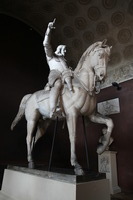 Canon EOS 5D Mark II, 2016:07:12 15:41:03 -- 1/25 sec, f/4.0.  No Flash, Compulsory.5616x3744 