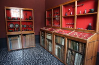 Canon EOS 5D Mark II, 2016:07:12 16:21:34 -- 1/25 sec, f/4.0.  No Flash, Compulsory.5616x3744 