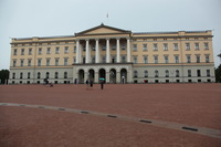 Canon EOS 5D Mark II, 2016:07:25 18:51:30 -- 1/50 sec, f/7.1.  No Flash, Compulsory.5616x3744 