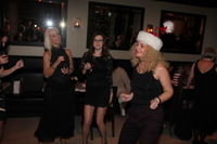 Canon EOS 5D Mark II, 2016:12:03 21:38:43 -- 1/60 sec, f/2.8.  Flash, Compulsory.5616x3744 External Flash.