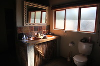 Canon EOS 5D Mark II, 2017:05:25 14:05:19 -- 1/50 sec, f/4.5.  No Flash, Compulsory.5616x3744 