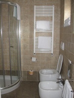 Canon PowerShot A590 IS, 2010:05:29 13:37:07 -- 1/60 sec, f/2.6.  Flash, Auto, Red-Eye Reduce.3264x2448 Red-Eye Reduction (Auto).