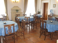 Canon PowerShot A590 IS, 2010:05:29 13:50:05 -- 1/60 sec, f/2.6.  Flash, Auto, Red-Eye Reduce.3264x2448 Red-Eye Reduction (Auto).